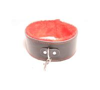 Collier + menottes de Soumission réglable noir et fourrure rouge