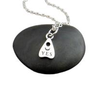 Collier miniouija en argent sterling 925. Planchette réversible « oui/non ». Charme Ouiji pour séances de spiritisme. Divination. Pendentif mystique | Chaîne de 45 cm | Plaqué argent | LK_PNK_02866