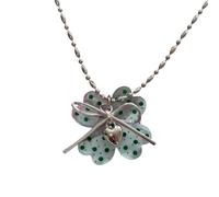 Collier pendentif de tous les jours avec breloque en forme de cœur, pièce maîtresse à quatre pétales, chaîne de perles de ton argent pour les tenues de fête Collier avec pendentif à quatre pétales, à