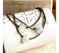 Collier scarabée pierre de lune