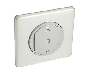 Commande Centrale sans Fil pour jusqu'à 20 Interrupteurs de Volets Roulants et Stores Céliane with Netatmo Complet (Fixations, Support, Enjoliveur, Plaque) - Finition Titane - 199175 - Legrand