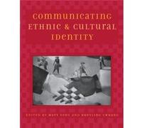 Communicating Ethnic and Cultural Identity Mary Fong (Auteur)