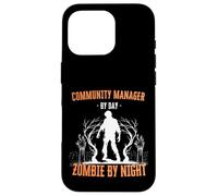 Community Manager par Day Zombie par Night Funny Halloween Coque pour iPhone 16 Pro
