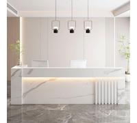 Comptoir de réception moderne avec rangement, élégant comptoir pour bureaux, instituts de beauté et magasins de vêtements, éclairage tamisé, design texturé blanc, poste de travail fonctionne