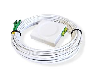 CONBIC® FTTH KIT Câble à fibre optique pré-confectionné avec boîte de jonction, LC/APC 8°, blanc, câble patch OS2, 4,0 mm de diamètre, 9/125 μm, LSZH, fibre optique FTTH, G.657.A2. (30 m)