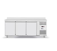 HENDI Table de congélation Arktic 3 portes avec 3 étagères réglables pour GN 1/1, -22/-18°C, 420 L, dégivrage automatique, affichage digital, 230V/600W, 1795x700x(H)850 mm, acier inoxydable