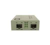 Convertisseur SFP vers SFP - 2 emplacements SFP ouverts standard - Prend en charge les modules Gigabit, Fast Ethernet et SFP miniGBIC 2,5 G - Convertisseur fibre à fibre - Sans émetteur-récepteurs