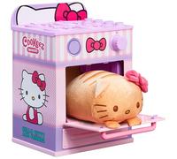 Cookeez Makery Four Hello Kitty® et ses amis. Mélangez et faites un meilleur ami en peluche! Placez votre pâte au four et laissez-vous surprendre quand un ami en peluche chaud, parfumé, interactif