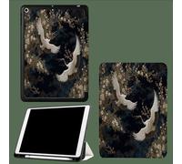 Coque pour iPad 6ème/5ème Génération 9.7 Pouces 2018/2017, Etui Mince et Léger Housse Arrière Support Protecteur Sommeil/Réveil Automatique Grue Élégante À Couronne Rouge Branches Pin-Bleu Foncé