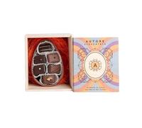 Coquille de chocolat noir avec pralines, coupes et œufs dans un coffret en bois (700 g)