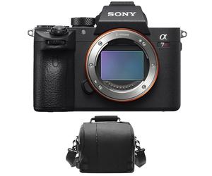Corps SONY A7R III + sac pour appareil photo