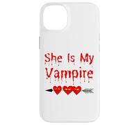 Costume d'halloween Amusant She is My Vampire pour Femmes, Hommes, garçons et Filles Coque pour iPhone 14 Plus