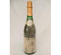 côtes du jura jacques richard (année supposée mi-80) demi-sec étiquette abîmée pétillant - france jura - une bouteille de vin