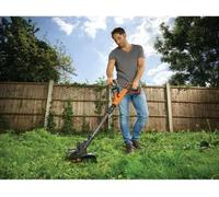 Coupe-bordure électrique BLACK+DECKER - STC1820EPC-QW - 18V - 28cm - Avec batterie 18V - 2 Vitesses - Tete Pivotante 180°