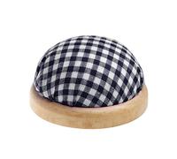 Coussin à épingles rond avec bordure en bois clair, couleur : bleu et blanc à carreaux