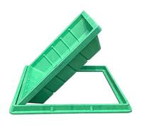 Couvercle de vidange invisible avec dessus en herbe, couvercle de chambre d'inspection carré (70 x 70 cm), accessoire de jardin pour eaux usées, solution d'aménagement paysager durable et élégant