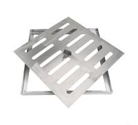 Couvercle d'évacuation de l'eau de pluie fabriqué en acier inoxydable pour une performance durable dans les applications municipales avec finition plate brossée lisse (300 x 300 x 20 x 2 mm)