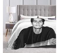 Couverture Flanelle Douce Dylan O'Brien - Plaid Ultra Doux en Micro Polaire pour Enfants, Adolescents et Adultes - Décor de Chambre et Canapé - 80x60 Pouces