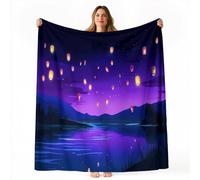Couverture Plaid Canape 150 x 200 cm Dessin Animé Lanterne Lac Champs Imprimée Motif, Couverture en Flanelle Douce Et Confortable Violet Noir Canapé Chaude pour Adulte Et Enfant