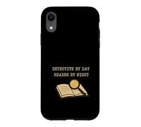 Cozy Crime Club Mystery Reader Bookish Sleuth Cadeau Coque pour iPhone XR