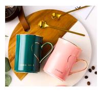 CozyHomeWare Coffret cadeau de tasses à café - Love is Eternal - Cadeau pour couple - Ensemble de tasses en céramique avec cuillère - Emballé en toute sécurité dans une boîte cadeau (rose et vert)