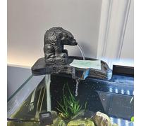 Cracheur décoratif pour Petit Bassin, décoration d'aquarium avec Cascade et Filtre, avec Pompe, Idéal pour bassins à carpes Koï, Jardins et Tables Basses(10x7x12cm)