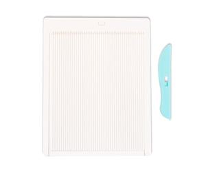 Craftelier - Mini planche à marquer + plieuse turquoise + guide pour créer des enveloppes | Idéal pour le scrapbooking et l'artisanat | Dimensions en cm et pouces | Taille 21,4 x 16 cm