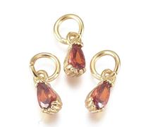 Craftora Lot de 20 breloques en forme de goutte d'eau plaqué or 18 carats avec oxyde de zirconium - Pendentif en forme de goutte d'eau en laiton avec anneau ouvert pour la fabrication de bijoux