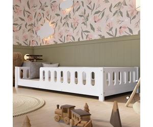 Crazy Pine Lit enfant 190 x 90 cm - Lit Montessori à sol blanc avec barrière en MDF - Sans danger pour les petits enfants avec bords arrondis - Entrée à gauche - Crazy Ethan