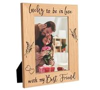 CREATCABIN Cadre Photo Best Friends Cadres Photo en Bois Affichage Gravé Dessus Table Bois Galerie Murale Suspendu Noël Cadex pour Maison Décor 21.8x16.8cm-Chanceux D'Être Amoureux Mon Meilleur Ami