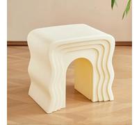 Creative Wave Petite table basse de salon Canapé près d'un petit designer Crème Wind Cafe