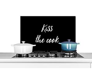 Credence Citations - Proverbes - Embrasser le cuisinier Fond de hotte 70x50 cm Credence aluminium Plaque inox de cuisine