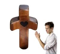 Croix en bois portable - Croix de confort en bois en forme de cœur | Croix d'amour en bois bien faite avec cœurs, croix en bois sculpté multi-usages, amour pour les amis, la famille, la prière