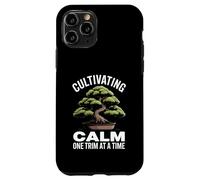 Cultivating Calm One Trim at A Time Bonsaï Coque pour iPhone 11 Pro