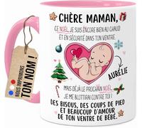 Cupdarling® Mug Future Maman Personnalisé - Chère Mamie Ce Noël Je Suis Encore Dans Le Ventre De Maman - Tasse Cadeau Noël - 330 mL Céramique - Rosa