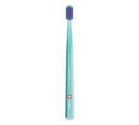 Curaprox Brosse à dents Souple CS 1560 - Soins Bucco-Dentaires pour Adultes/Démarrage en douceur pour un Brossage Plus Ferme de Préférence/Paquet Unique, Turquoise-Violet/Fabriqué en Suisse