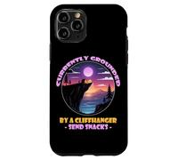 Currently Grounded by a Cliffhanger Send Snacks Coque pour iPhone 11 Pro