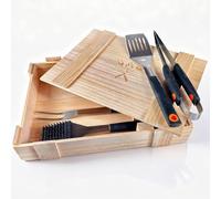Curry Master Kit de barbecue pour homme dans une boîte en bois - Set d'ustensiles de barbecue en acier inoxydable - Spatule 3 en 1 et brosse de nettoyage - Cadeau idéal pour homme, cadeau de barbecue