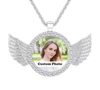 CUSTOMRUNNER Collier Photo Personnalisé Ailes D'ange,Collier Rond Personnalisé avec Photo À L'intérieur,Bijoux Chaîne Souvenir Personnalisés pour Femmes Et Hommes,pour les Amateurs de Bijoux Hip-hop