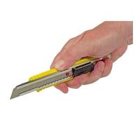 Cutter - Stanley - 8-10-421 - 18 mm - Pratique - Qualité supérieure