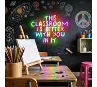 DAKABUKA Panneau néon multicolore « This Classroom is Better With You In It » pour salle de coration murale alimentée par USB, pour enseignant, école, salle de arderie, enseignants
