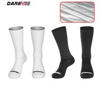 DAREVIE Chaussettes de cyclisme pour hommes, chaussettes aérodynamiques AERO Pro, élastiques, antidérapantes, pour Sports de plein air, légères, haute vitesse, accessoire de vélo White