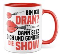 Darts Tasse avec inscription en allemand - Geschenk Bin ich dran? Dann setz dich und genieße die Show - Tasse à café 330 ml en céramique - Dart Hobby Amis Bureau Tasse à café