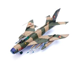 DBEIXIWEI Modèle de chasse MIG-19PM de l'armée de l'air allemande de l'Est en alliage 1:72 Simulation Aviation Science Exposition Model