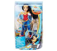 DC Super Hero Girls Poupée articulée Wonder Woman de 30 cm brune, avec fouet doré, tenue en tissu et carte d'identité, jouet enfant, DLT62