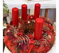 De nobles bougies en cire de qualité supérieure pour une décoration festive de l'Avent