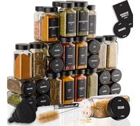 Deco haus® Lot de 36 Bocaux à Épices Carrés Hermétiques [avec Étiquettes & Saupoudreur] - Bocaux en Verre - Pot a Epices en Verre et Bois, Spice Jars - Récipients d'Épices - Pot à Epices