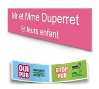 DECOHO - Plaque Boite aux Lettres personnalisée adhésive 100x25mm - Rose Lettres Blanches - 2 Lignes Gravure Laser + Stickers Stop P - Rose