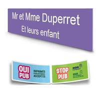 DECOHO - Plaque Boite aux Lettres personnalisée adhésive 100x25mm - Violet Lettres Blanches - 2 Lignes Gravure Laser + Stickers Stop - Violet