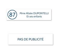 DECOHO Plaque nom avec numéro + Plaque Stop Pub pour Boite aux Lettres Format Decayeux (100x25mm) Blanche Lettres Bleues - 2 Lignes - 0.16